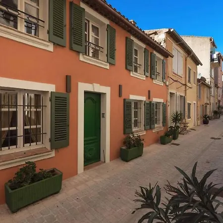 Апартаменти Maison Michelle - Centre De